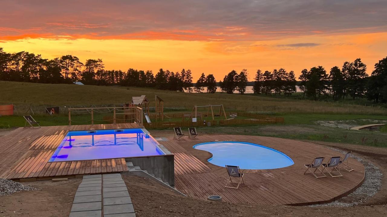 Wioska Wakacyjna Glamila Hotel Sterlawki Wielkie Bagian luar foto